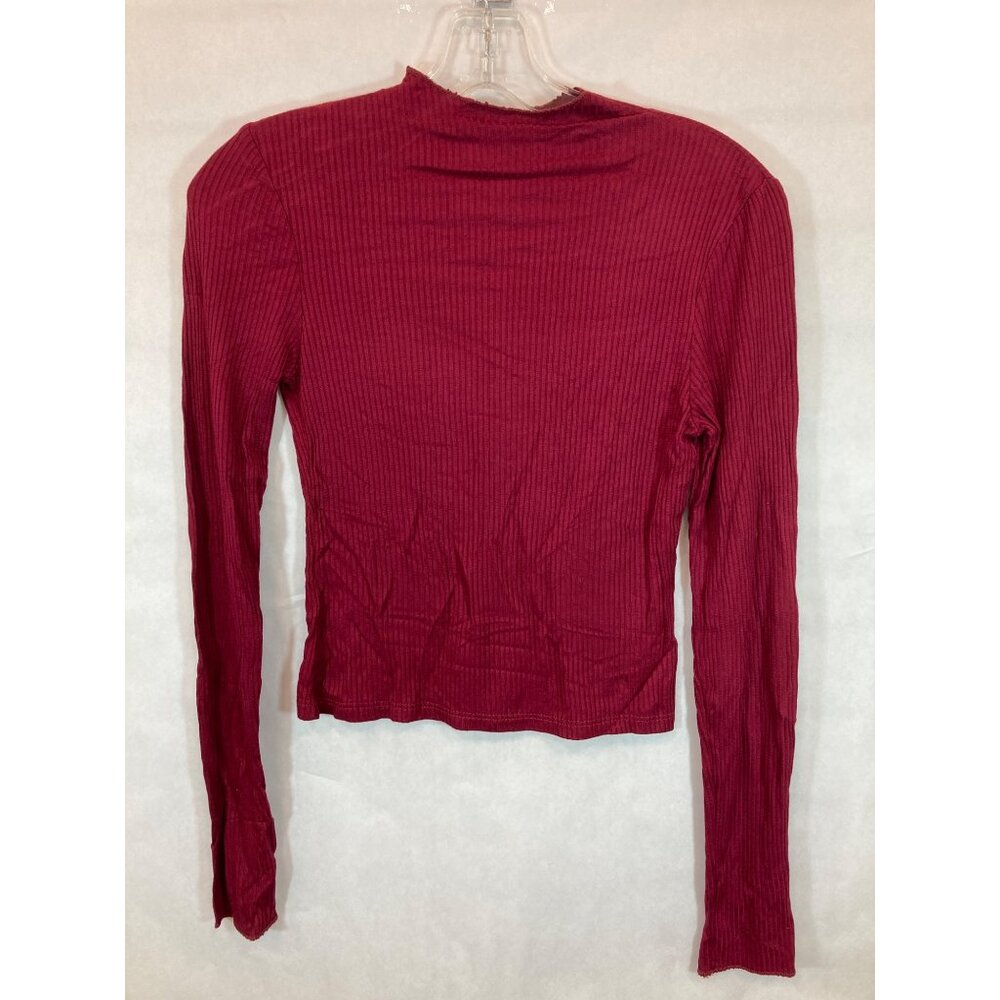 Everyday Elegance: Women's Red medium Long Sleeve Casual Shirt